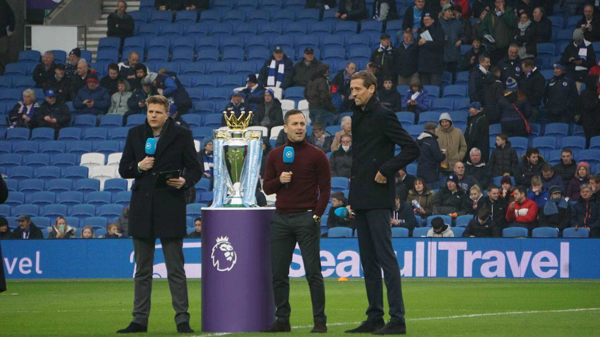 她与固定搭 她与固定搭