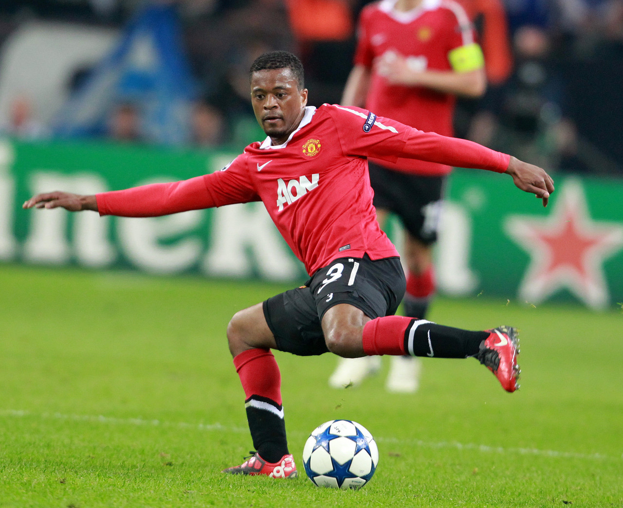 中寻找具有 中寻找具有